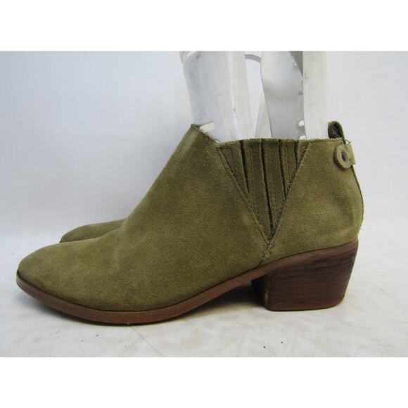 Marc Fisher Womens Size 8.5 M Green Suede Chelsea Ankle Fashion Boots Bootie - Picture 1 of 11